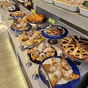 Annalisa 3*, Riccione Italia